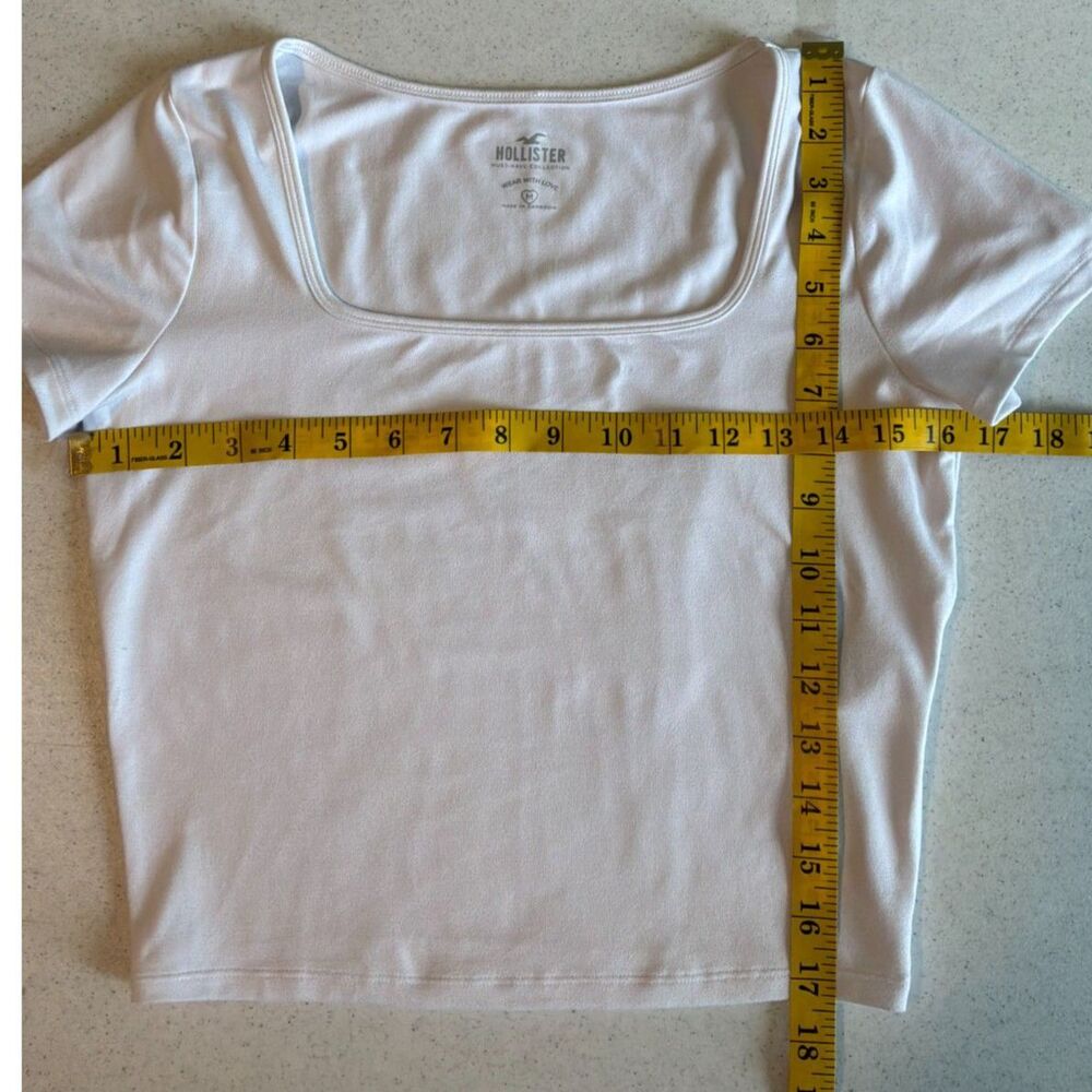 Hollister Sz Medium Baby Tee White Cropped Square Neck Short Sleeve Soft Retro - Picture 3 of 9
